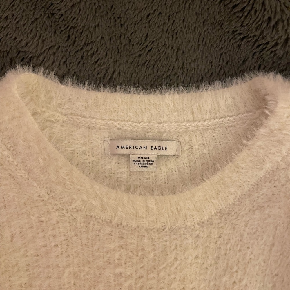American Eagle Women’s Sweater
